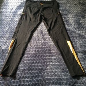 Black/gold Wodbottom workout pants